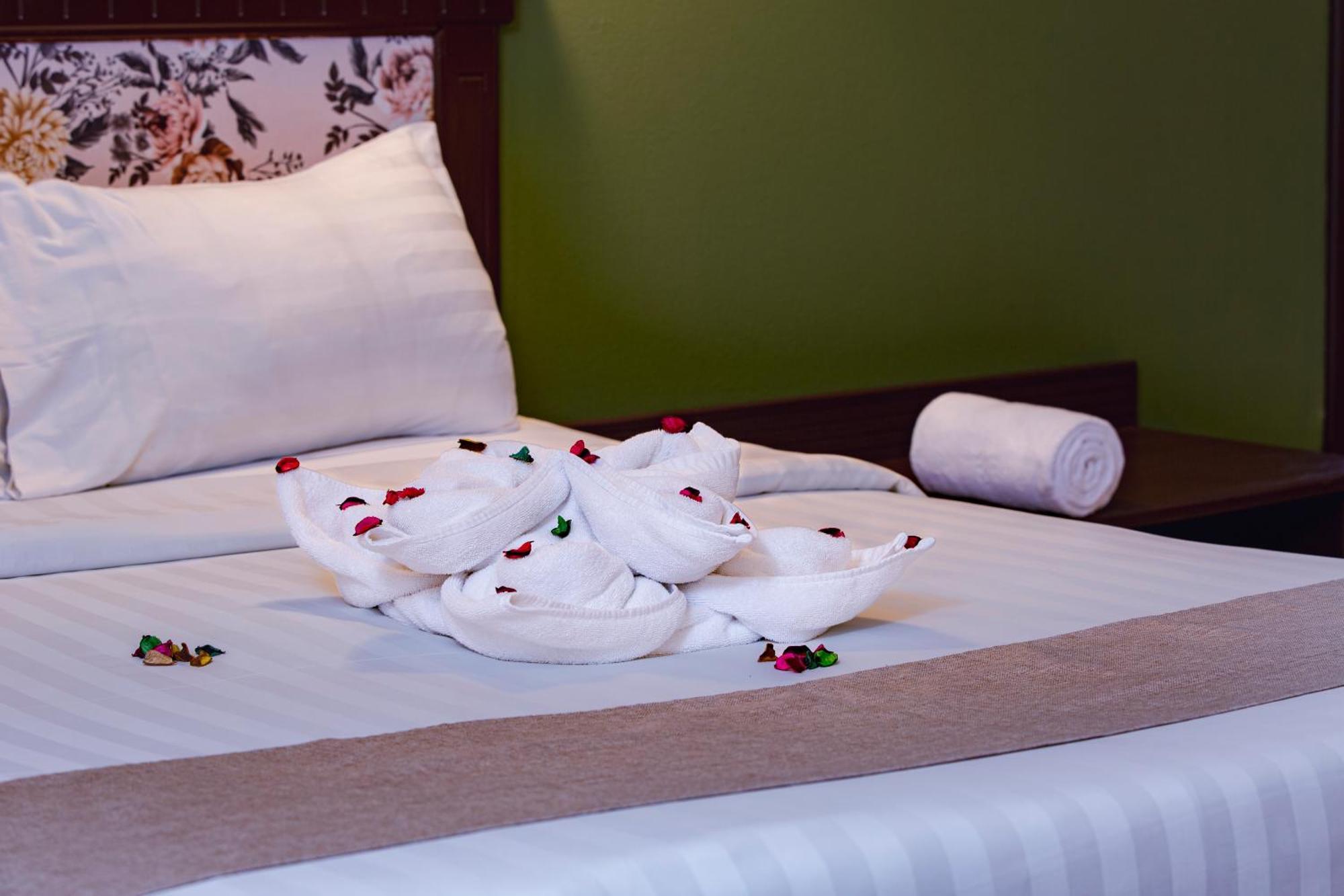 Pars International Hotel Манама Экстерьер фото
